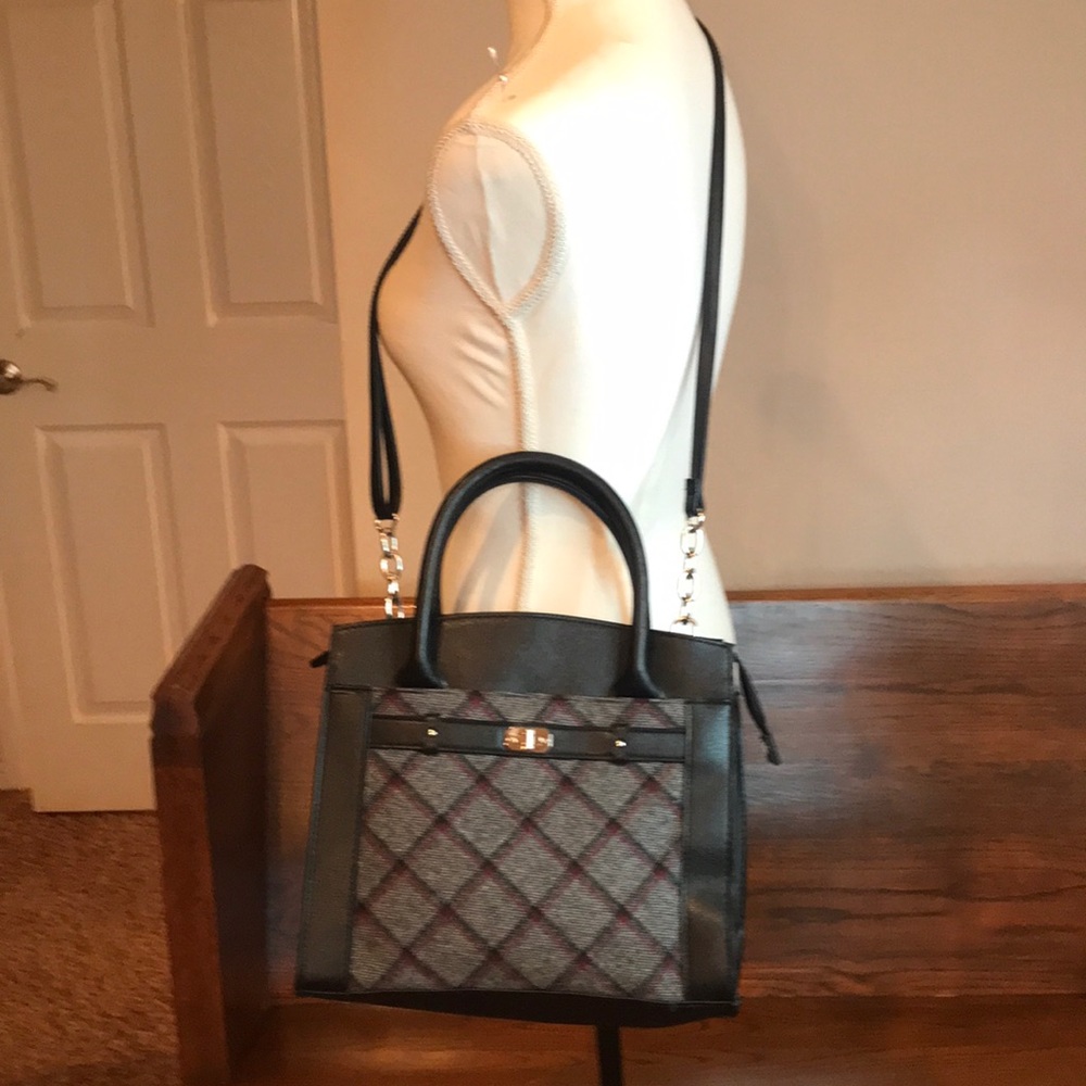 BLACK & GRAY SHOULDER BAG